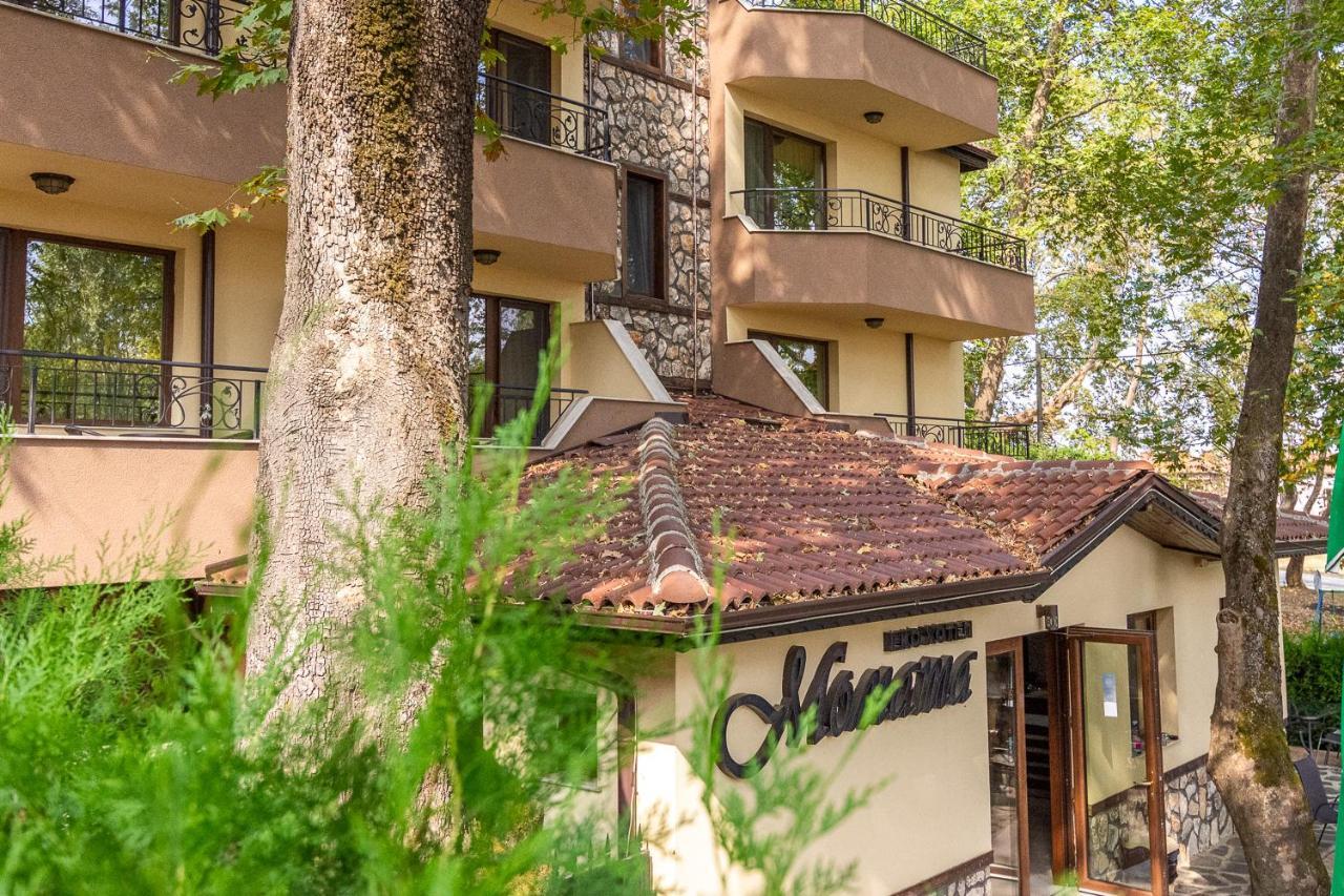 Eco Hotel Momata Kolarovo Екстер'єр фото