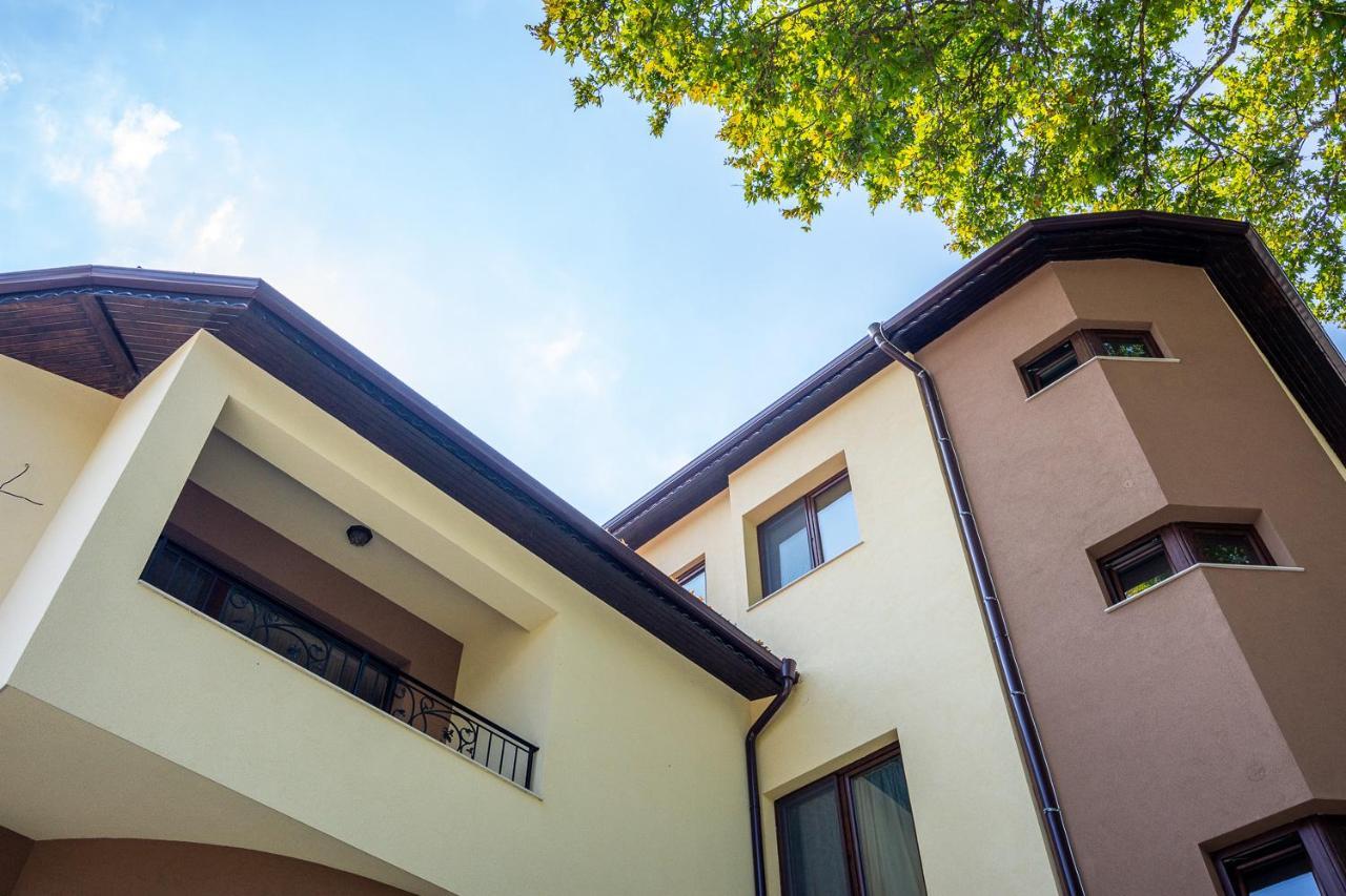 Eco Hotel Momata Kolarovo Екстер'єр фото