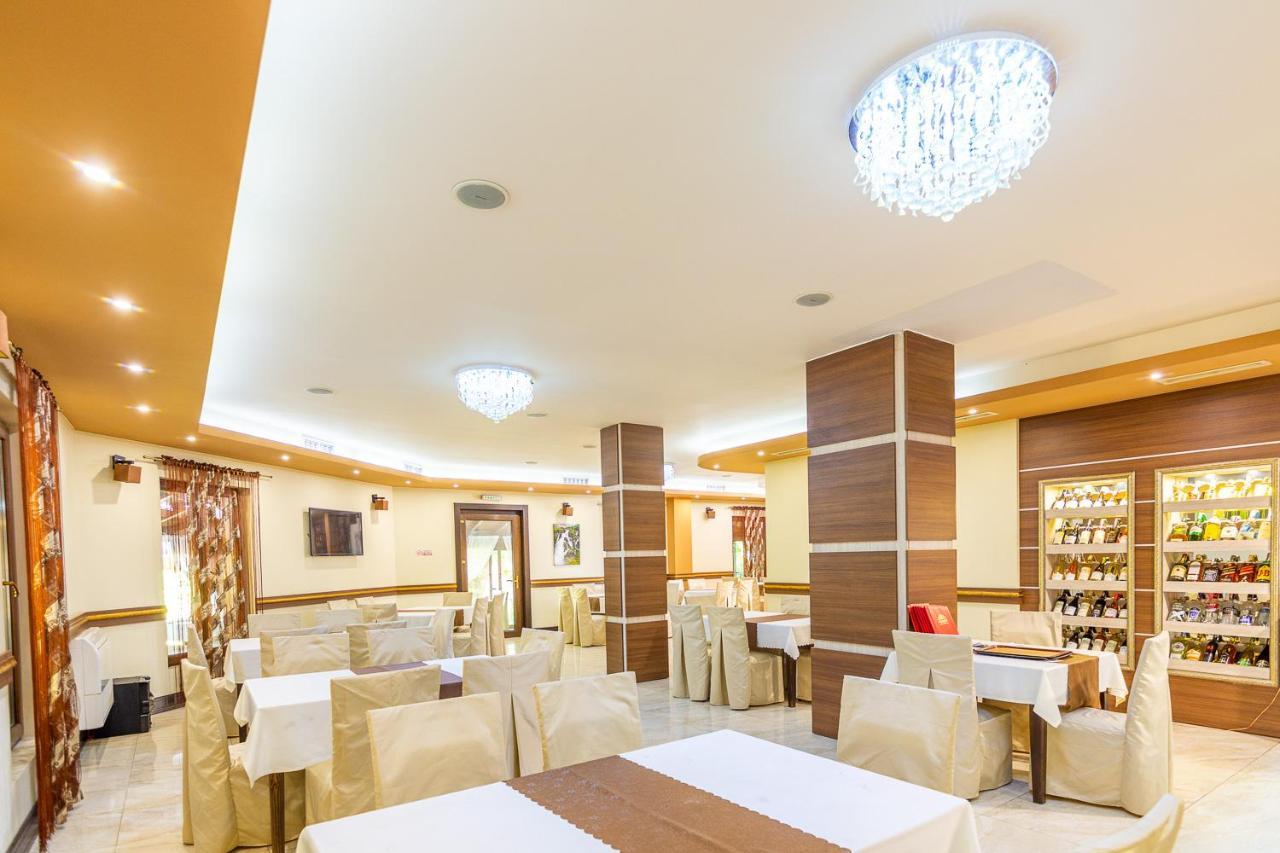 Eco Hotel Momata Kolarovo Екстер'єр фото
