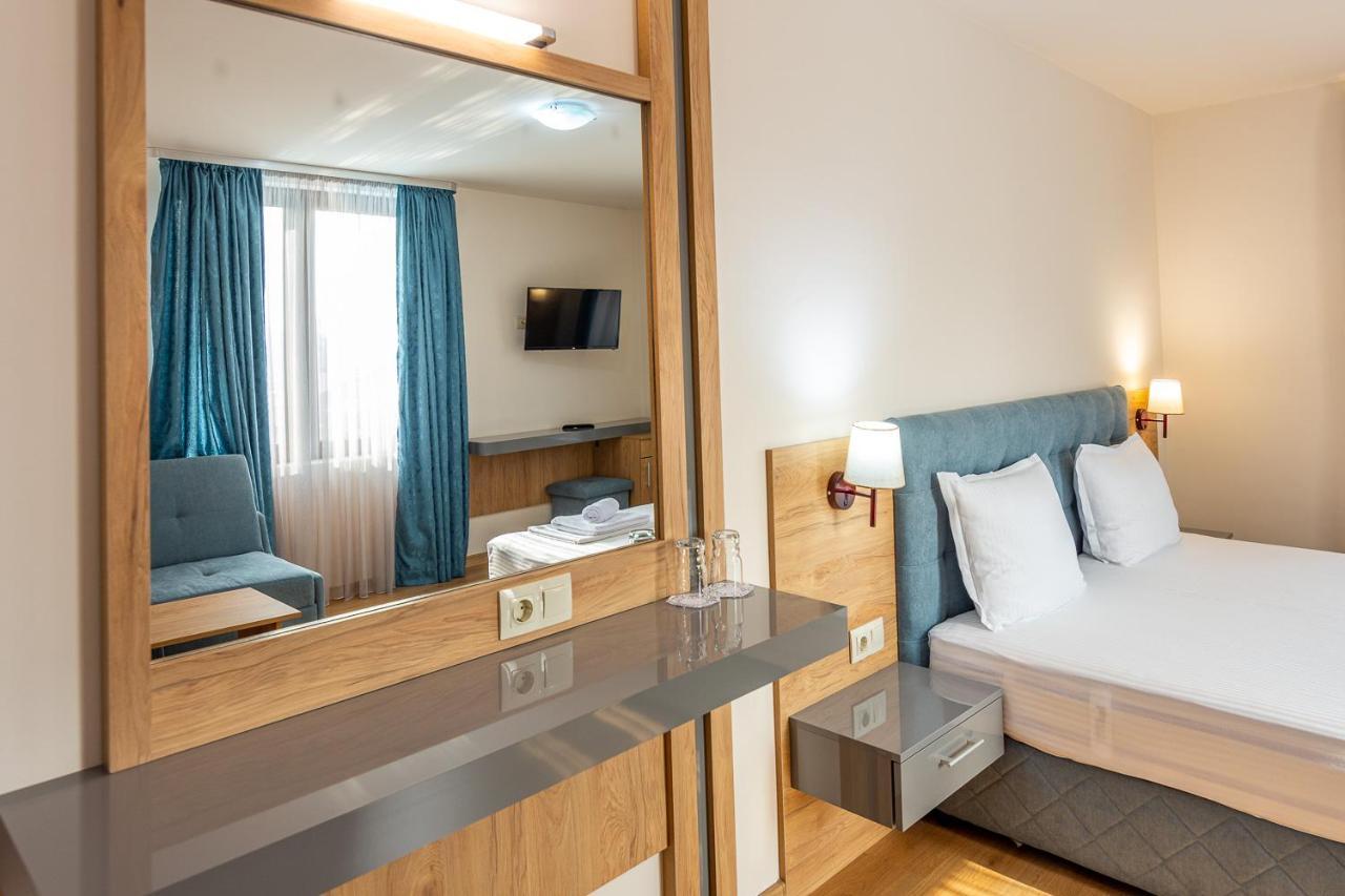 Eco Hotel Momata Kolarovo Екстер'єр фото